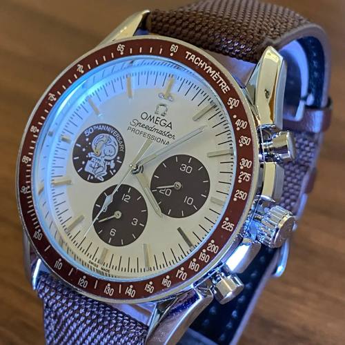 Omega Snoopy